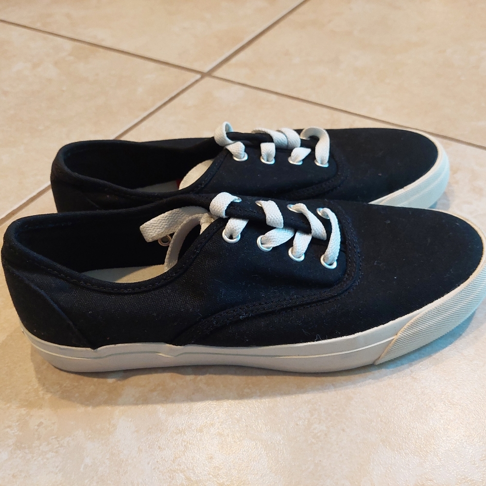 Black Pro Keds Athletic Shoe Black Sneakers Size 8 New